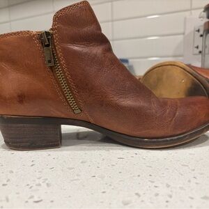 Lucky Brand Tan Leather Ankle Booties , Size 7M (EU 37.5)